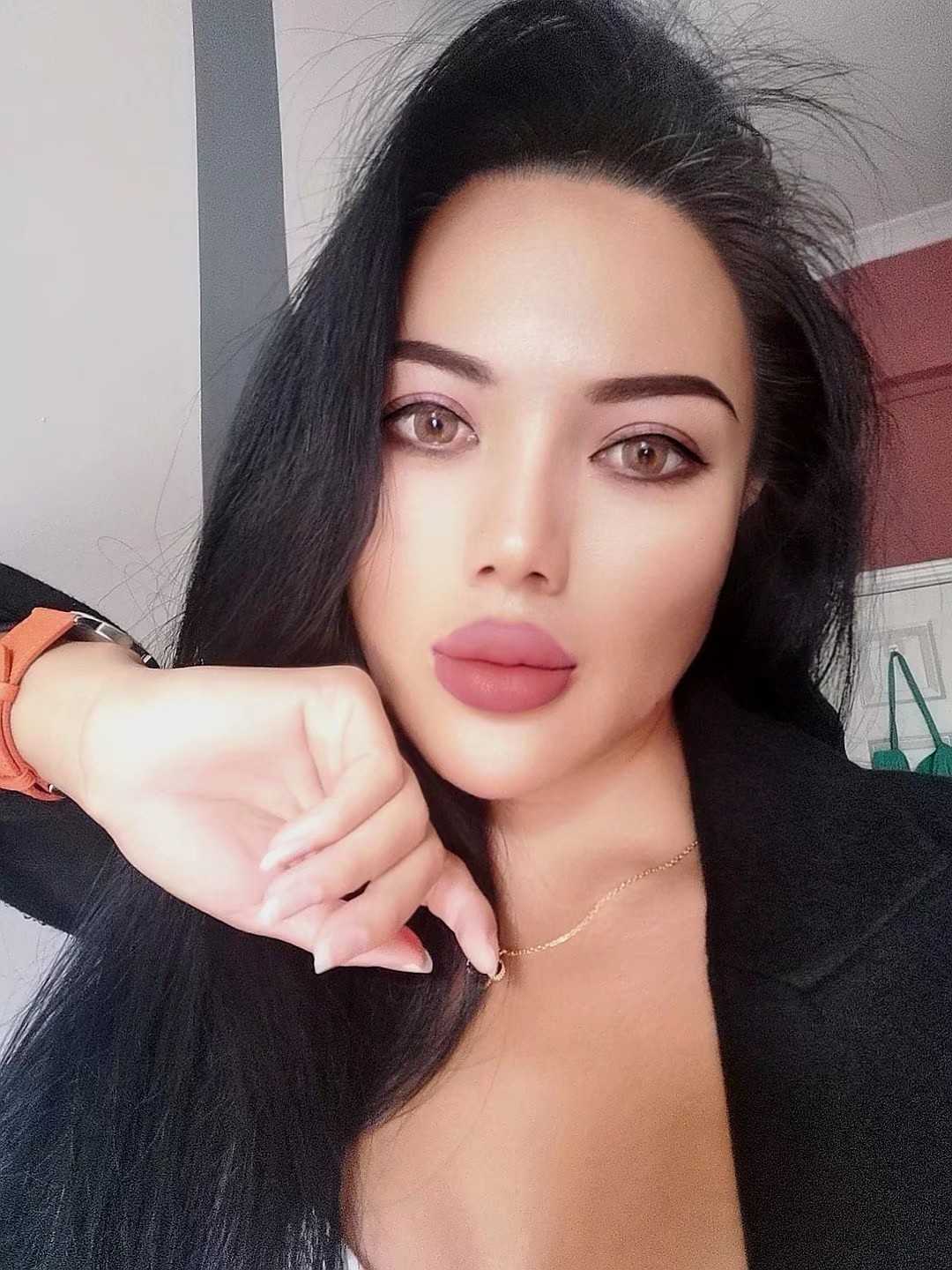 欧美风格，爱健身的妹子